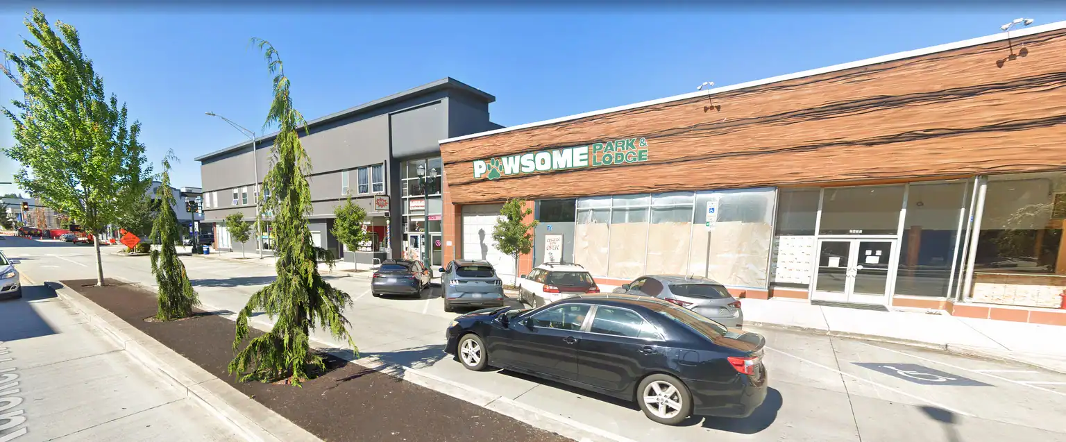Retail Property in Everett, WA, Lofty