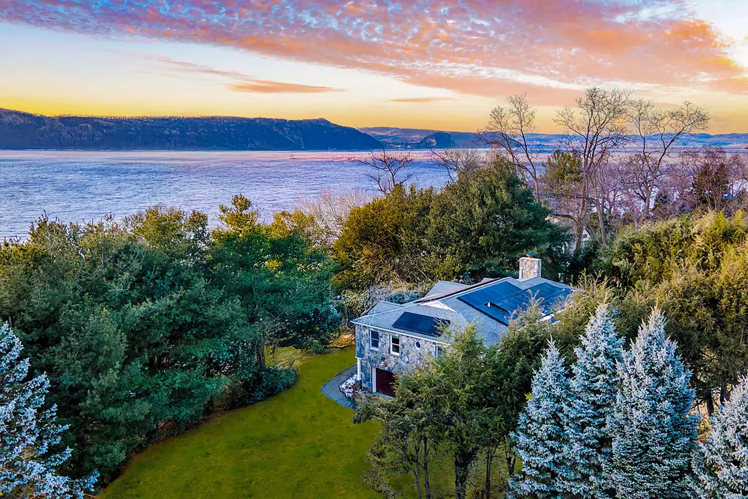 Vacation Rental in Briarcliff Manor, NY, Lofty